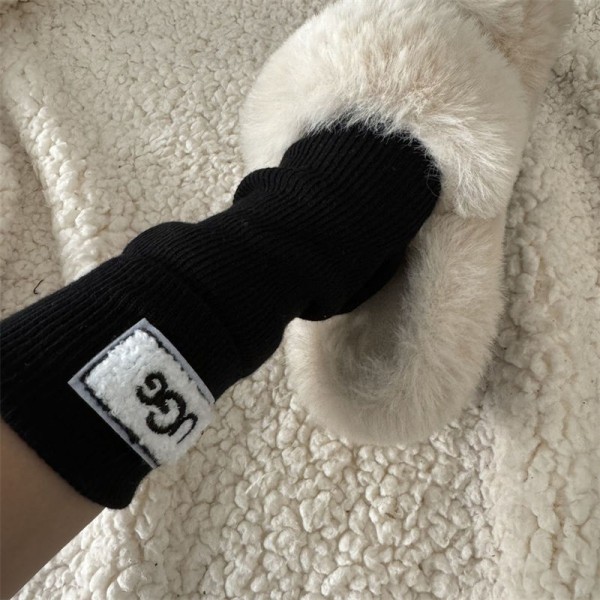 UGG アグ ブランド靴下 偽物パロディ靴下 韓国 安い厚手ソックス 冬秋冷え性対策グッズ 靴下 ソックス ハイブランド あったかグッズ 