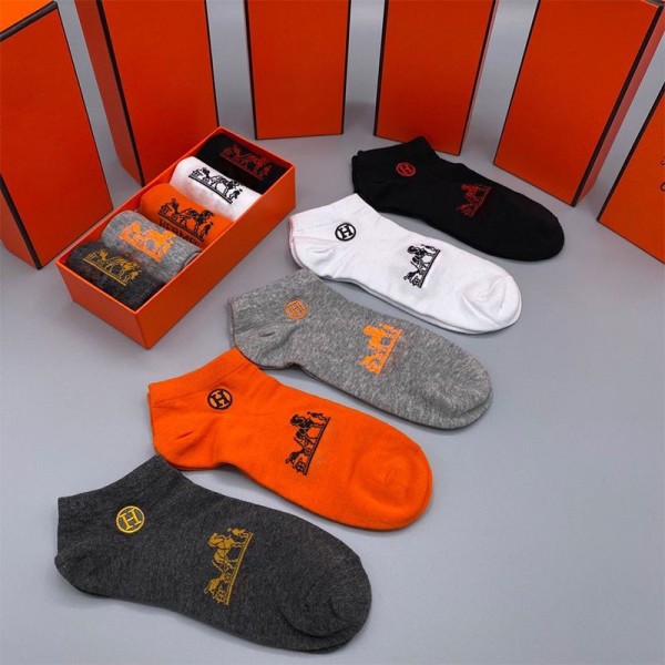 Hermes ソックス 5足セット エルメス 靴下 韓国 ブランド コピー 激安 ソックス ブランド フットカバー スニーカーイン 夏 綿 薄手 通気性 おしゃれ スポーツ くつしたパロディ靴下 韓国 安い
