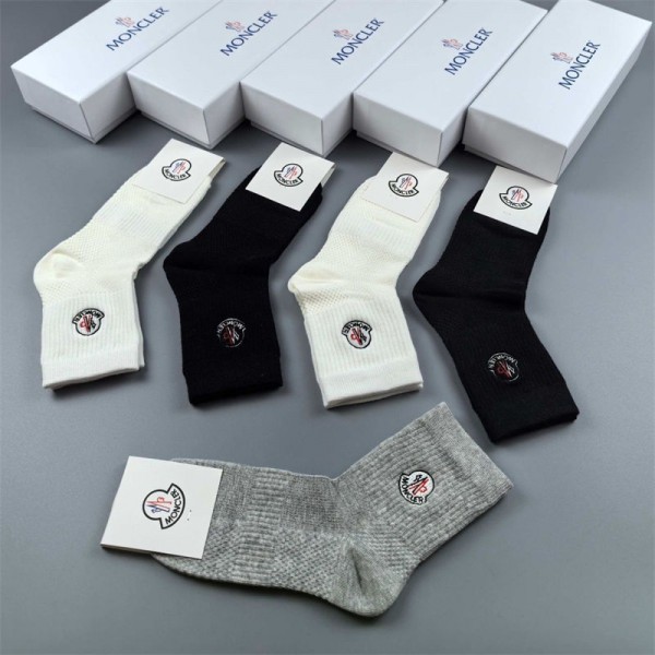 Moncler モンクレール韓国ブランド コピー 靴下激安 ソックス ブランド フットカバー 5足セット スニーカーイン夏 綿 薄手 通気性 おしゃれ スポーツ くつしたランニング ゴルフ靴下 吸汗速乾 蒸れない スニーカーソックス Moncler モンクレール韓国ブランド コピー 靴下激安 ソックス ブランド フットカバー 5足セット スニーカーイン夏 綿 薄手 通気性 おしゃれ スポーツ くつしたランニング ゴルフ靴下 吸汗速乾 蒸れない スニーカーソックス