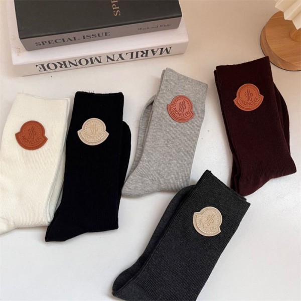 Moncler モンクレールブランド靴下 偽物ブランド激安靴下メンズレディーススーパーコピー冷え性対策グッズ 靴下 ソックス ハイブランド あったかグッズ  保温 ルームソックス ブランド通販