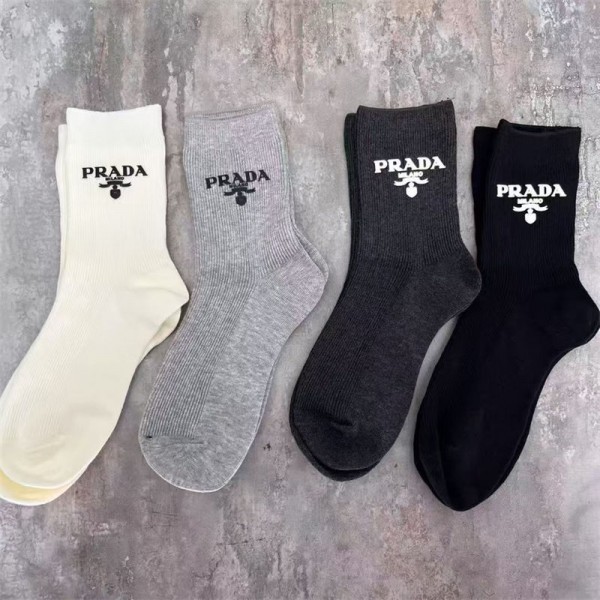 Prada プラダブランド靴下 偽物ソックス ブランド スポーツ コピー冷え性対策グッズ 靴下 ソックス ハイブランド あったかグッズ  保温 ルームソックス ブランド通販
