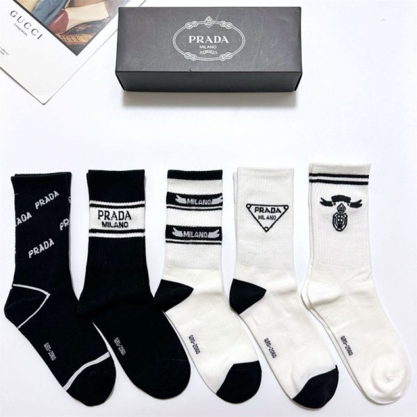 Prada プラダパロディ靴下 韓国 安い韓国 冷えとりくつした 冷え性対策グッズ 靴下 ソックス ハイブランド あったかグッズ  保温 ルームソックス ブランド通販 ５足セット