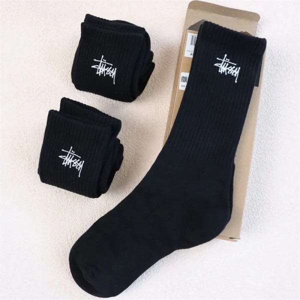 Stussy ステューシーブランド靴下 偽物厚手ソックス 冬秋冷え性対策グッズ 靴下 ソックス ハイブランド あったかグッズ  保温 ルームソックス ブランド通販 3足セット