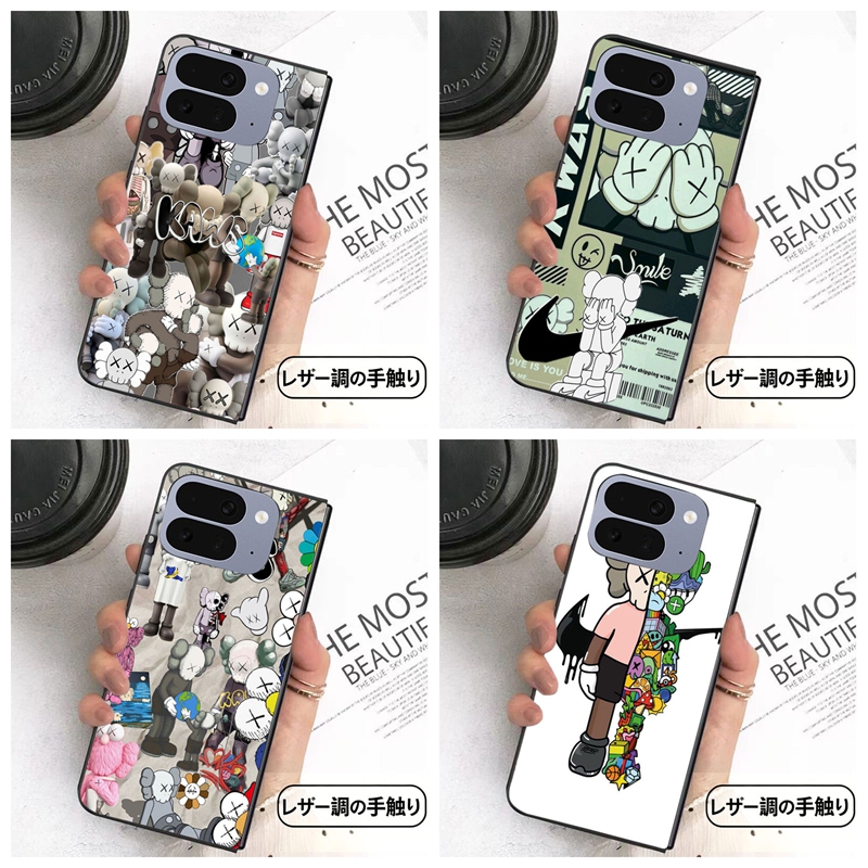 カウズiPhone ultra fold 2026スマホケース