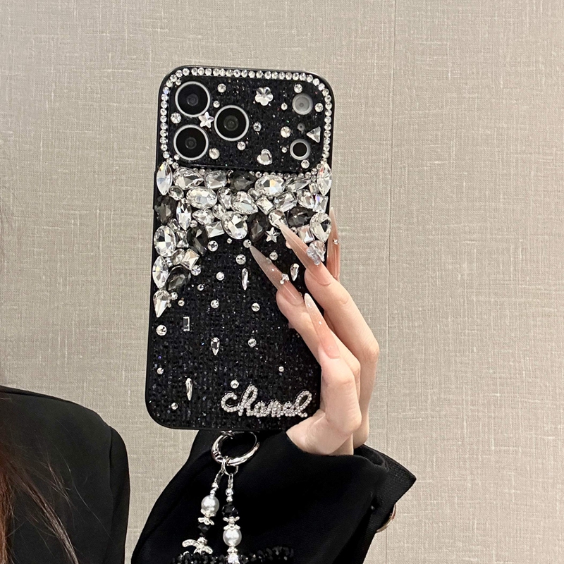 iphone ultra�P�[�X �V���l��