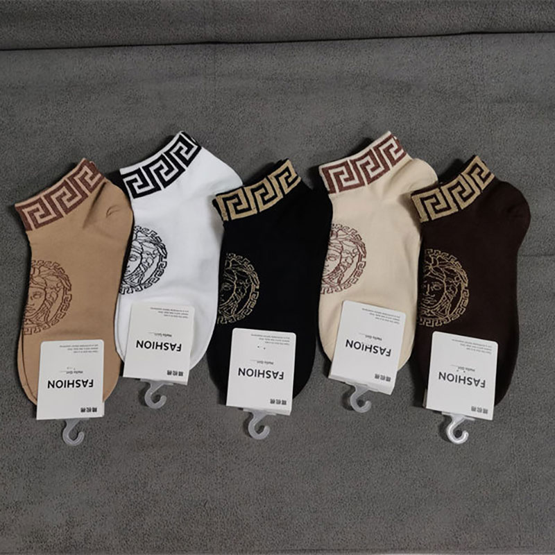 Versace スポーツ くつした